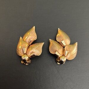 Vintage Clip On Leaf Earrings